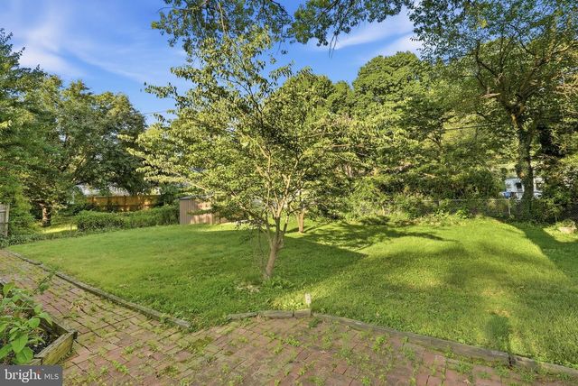 1206 BEECHWOOD DR, Frederick, MD 21701