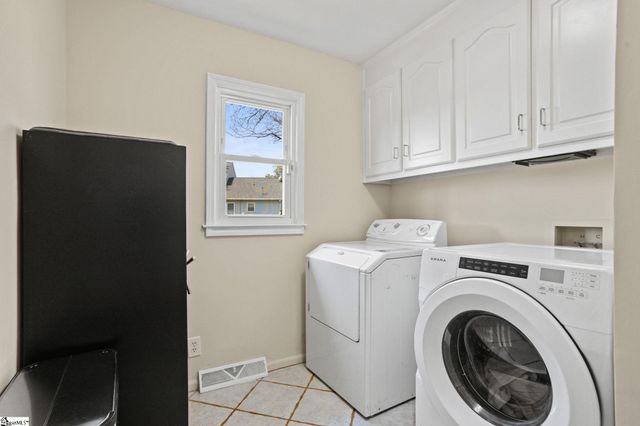 16 Spring Forest Court, Greenville, SC 29615