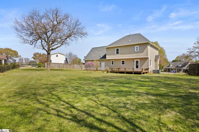 16 Spring Forest Court, Greenville, SC 29615