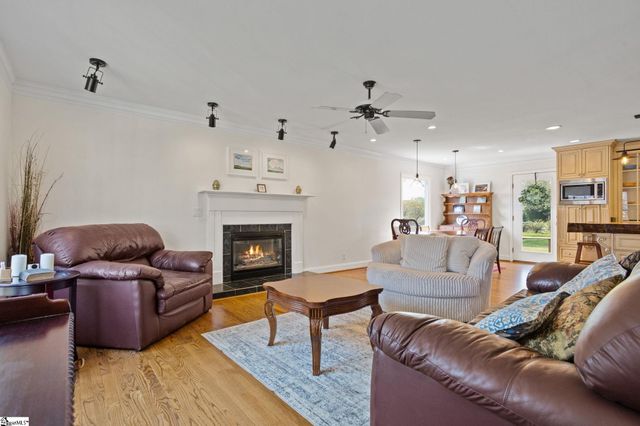 16 Spring Forest Court, Greenville, SC 29615