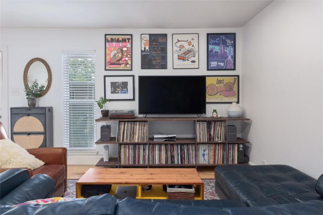 5820 Berkman DR 205, Austin, TX 78723