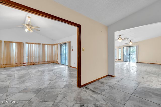 1617 TOMMY AARON Drive, El Paso, TX 79936