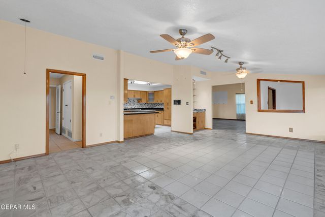 1617 TOMMY AARON Drive, El Paso, TX 79936