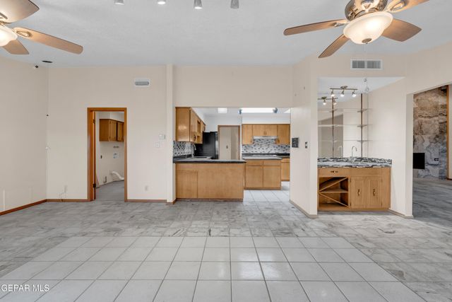 1617 TOMMY AARON Drive, El Paso, TX 79936