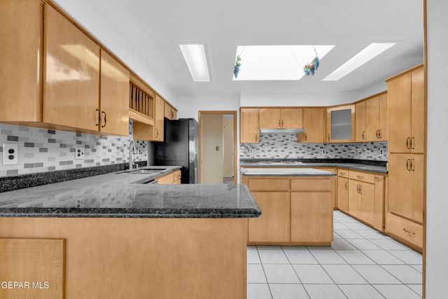 1617 TOMMY AARON Drive, El Paso, TX 79936