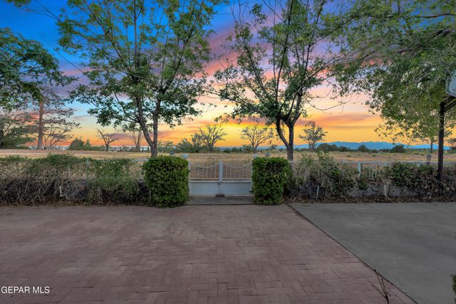 1617 TOMMY AARON Drive, El Paso, TX 79936