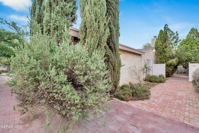 1617 TOMMY AARON Drive, El Paso, TX 79936