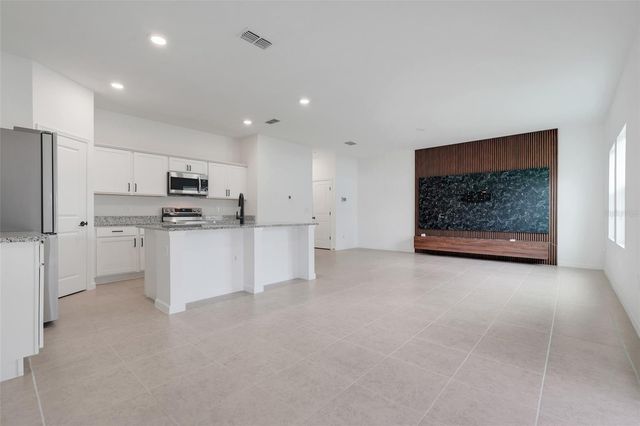 2083 GOLD DUST DRIVE, Minneola, FL 34715