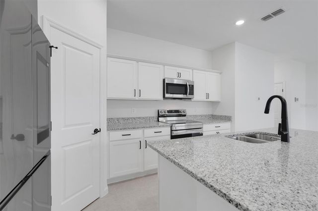 2083 GOLD DUST DRIVE, Minneola, FL 34715