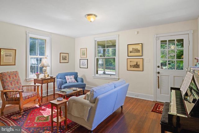 7 WALT LN, Wyncote, PA 19095