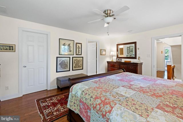 7 WALT LN, Wyncote, PA 19095