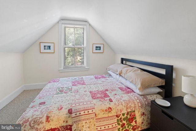7 WALT LN, Wyncote, PA 19095