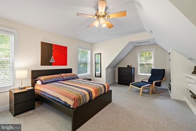 7 WALT LN, Wyncote, PA 19095