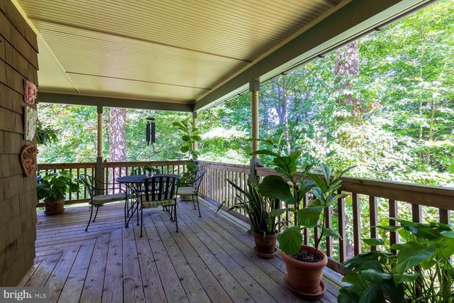 7 WALT LN, Wyncote, PA 19095