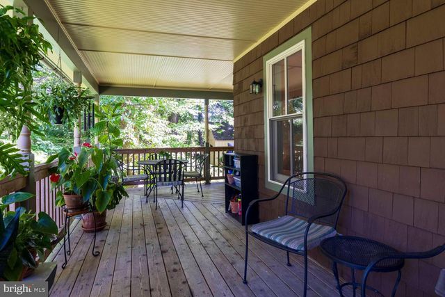 7 WALT LN, Wyncote, PA 19095