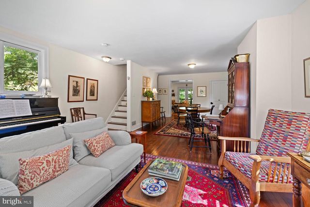7 WALT LN, Wyncote, PA 19095