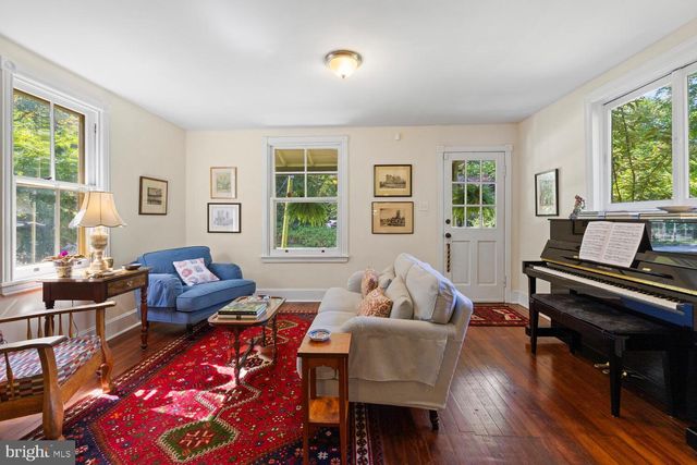 7 WALT LN, Wyncote, PA 19095