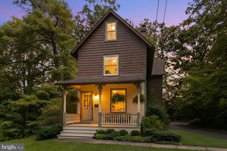 7 WALT LN, Wyncote, PA 19095