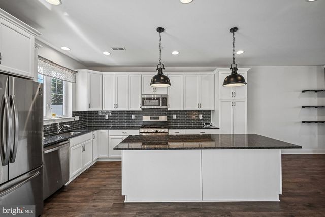 154 LARRABEE WAY, Royersford, PA 19468