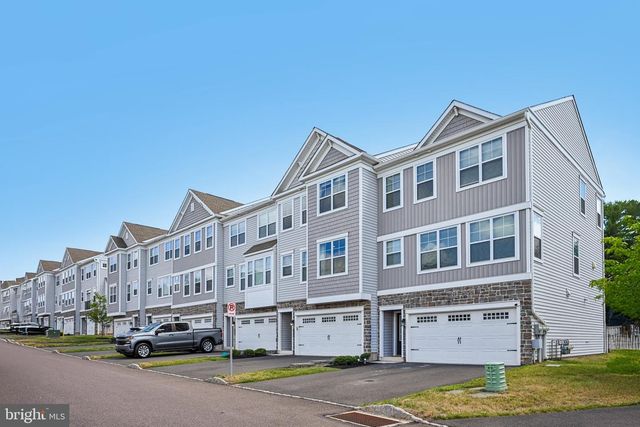 154 LARRABEE WAY, Royersford, PA 19468