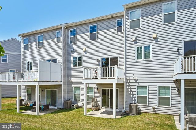 154 LARRABEE WAY, Royersford, PA 19468