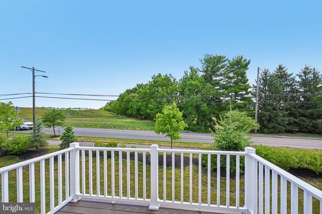 154 LARRABEE WAY, Royersford, PA 19468