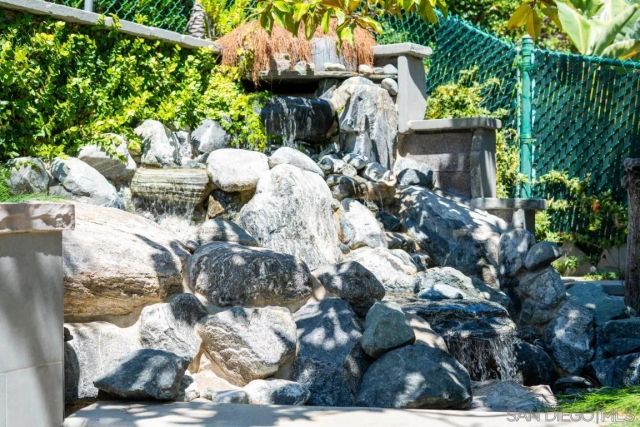 907 Ridge Heights Road, Fallbrook, CA 92028