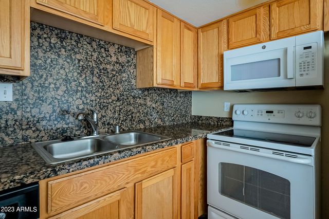 1801 W Tuckey Lane Apt 8, Phoenix, AZ 85015