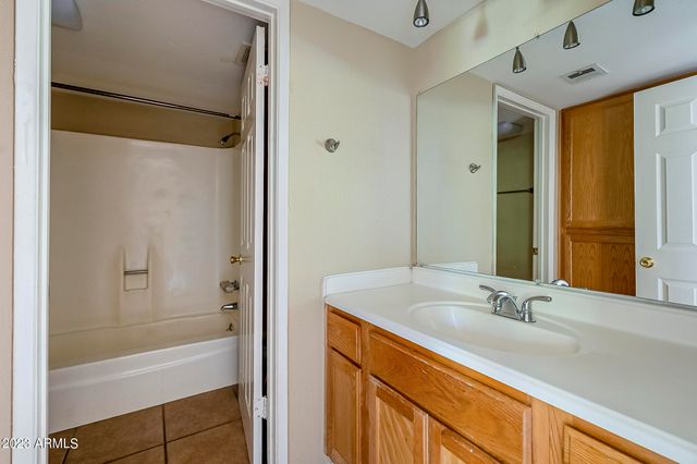 1801 W Tuckey Lane Apt 8, Phoenix, AZ 85015