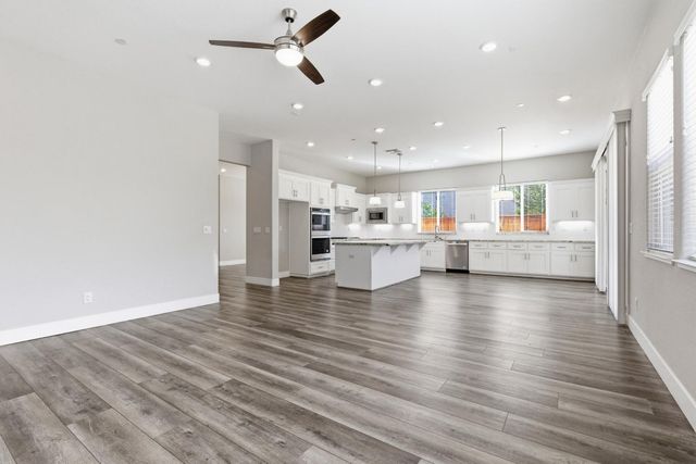 1224 Wadsworth Cir, Roseville, CA 95747