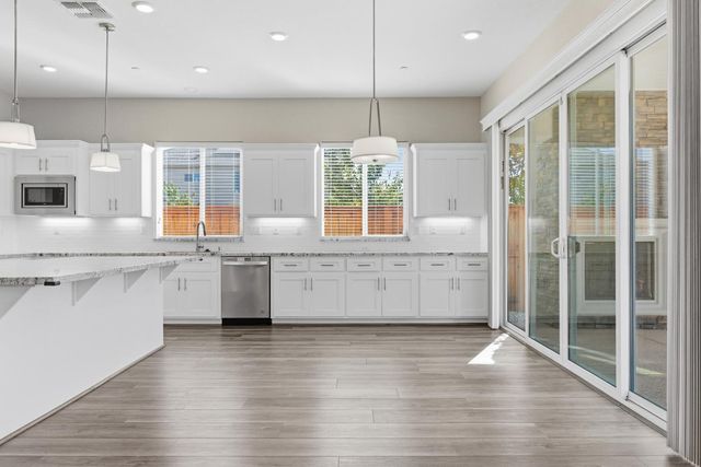 1224 Wadsworth Cir, Roseville, CA 95747