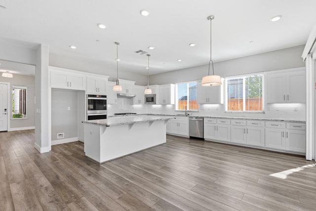 1224 Wadsworth Cir, Roseville, CA 95747