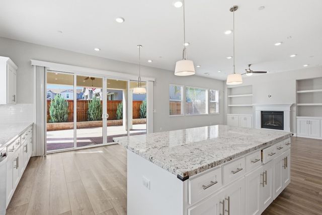 1224 Wadsworth Cir, Roseville, CA 95747