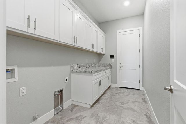1224 Wadsworth Cir, Roseville, CA 95747