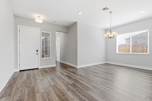 1224 Wadsworth Cir, Roseville, CA 95747