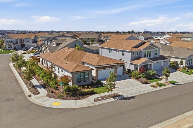 1224 Wadsworth Cir, Roseville, CA 95747