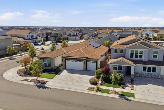 1224 Wadsworth Cir, Roseville, CA 95747