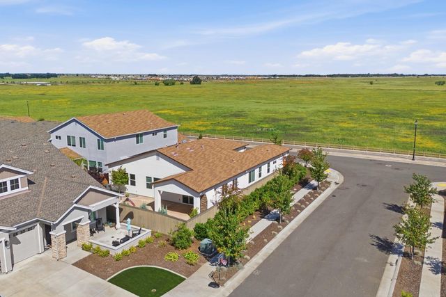 1224 Wadsworth Cir, Roseville, CA 95747