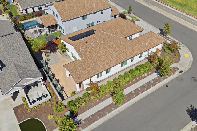 1224 Wadsworth Cir, Roseville, CA 95747