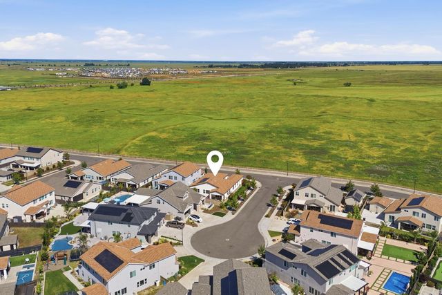 1224 Wadsworth Cir, Roseville, CA 95747