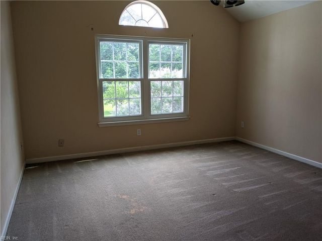 205 Hamlet CT, Yorktown, VA 23693