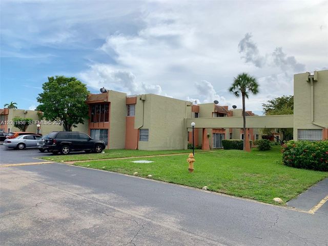 9380 W Flagler St 217B, Miami, FL 33174