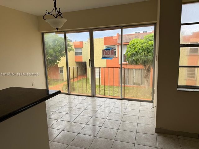 9380 W Flagler St 217B, Miami, FL 33174