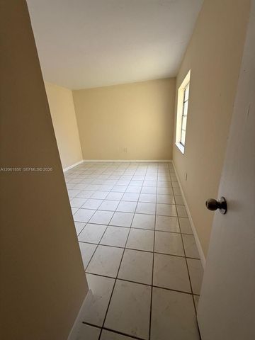 9380 W Flagler St 217B, Miami, FL 33174