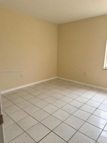 9380 W Flagler St 217B, Miami, FL 33174