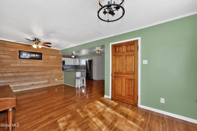 245 County Route 7, Schodack, NY 12123