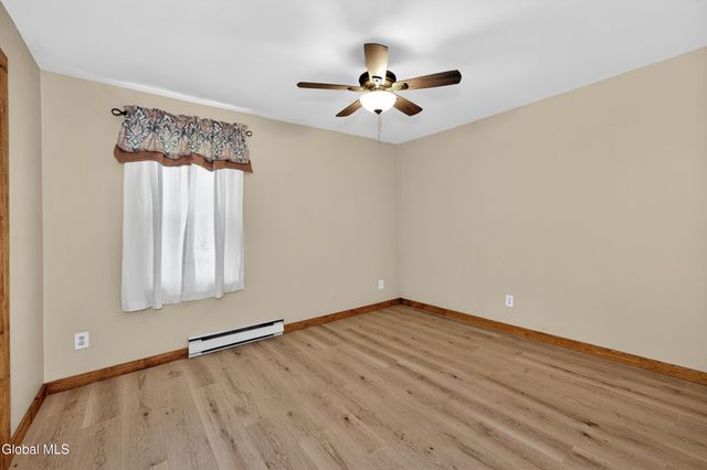 245 County Route 7, Schodack, NY 12123