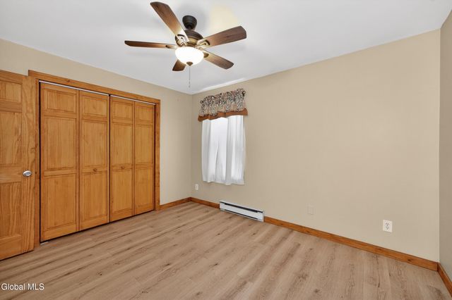 245 County Route 7, Schodack, NY 12123
