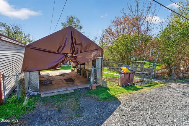 245 County Route 7, Schodack, NY 12123