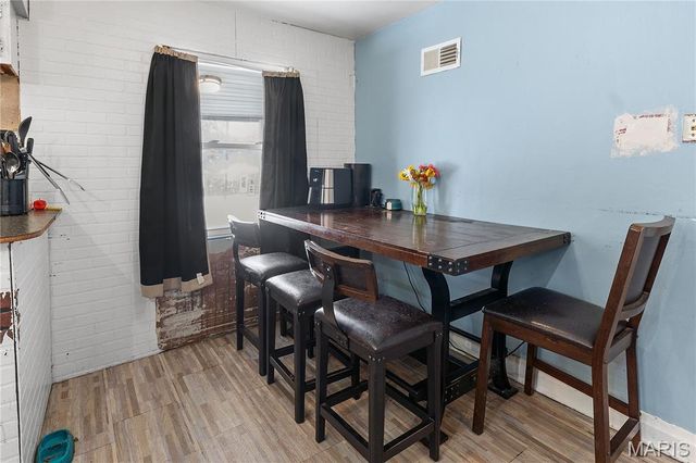 715 Forest Avenue, Ferguson, MO 63135